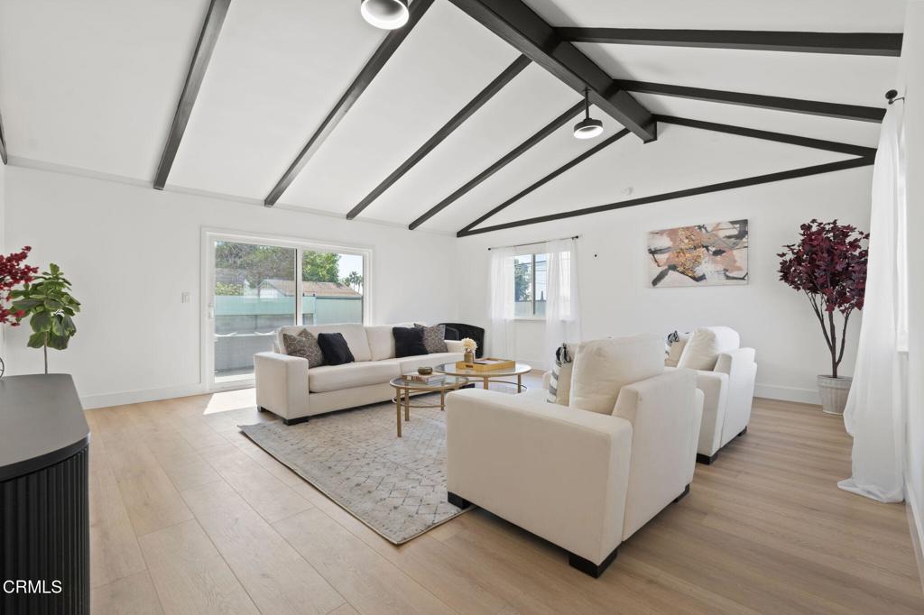 11609 Garrick Avenue