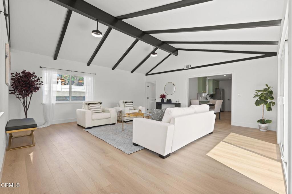 11609 Garrick Avenue