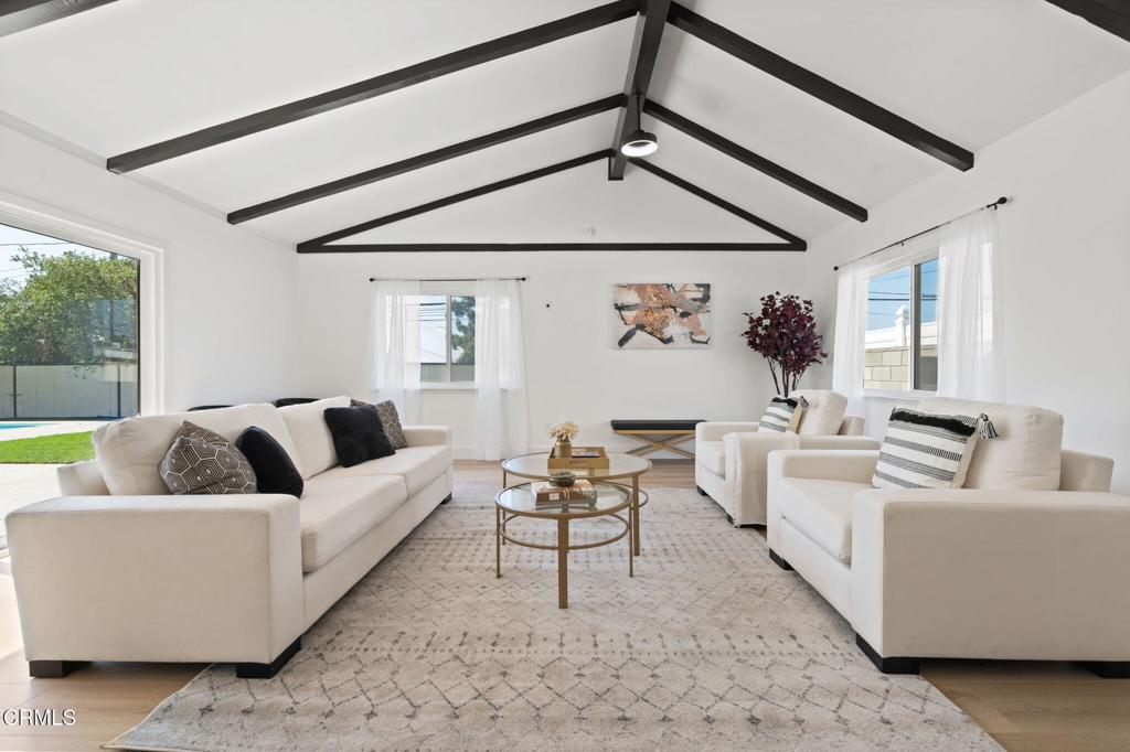 11609 Garrick Avenue