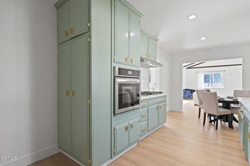 11609 Garrick Avenue