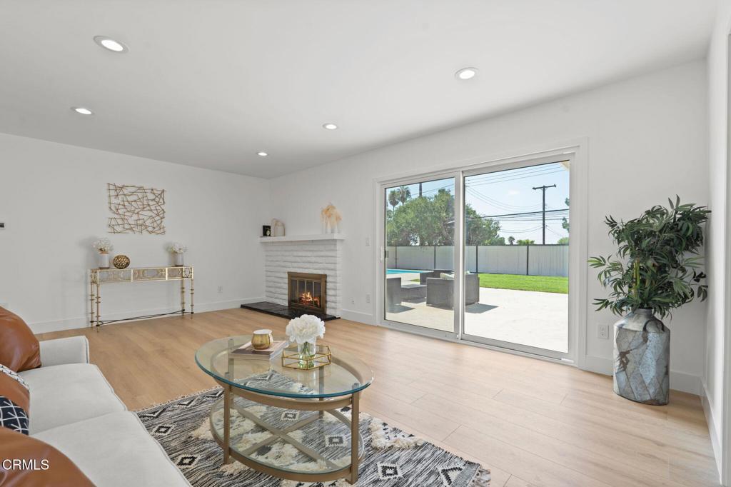 11609 Garrick Avenue