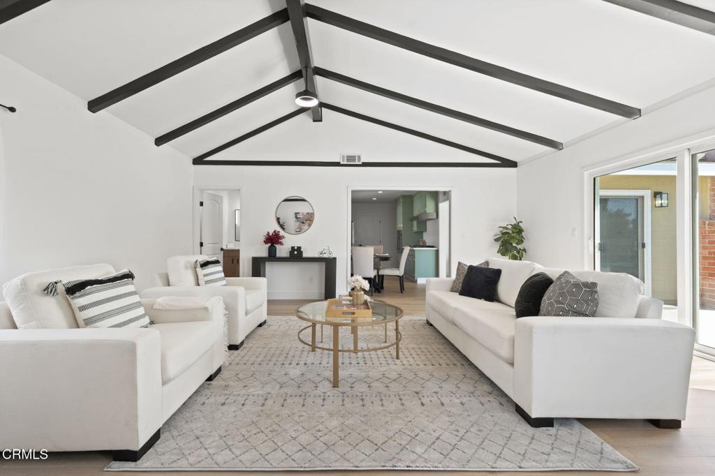 11609 Garrick Avenue