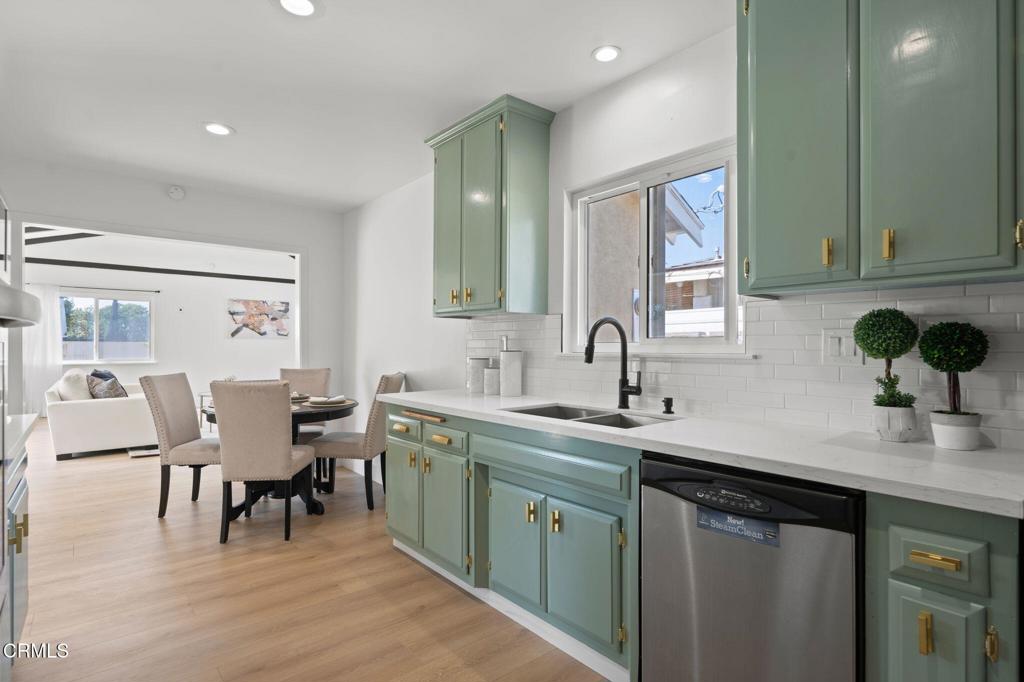 11609 Garrick Avenue