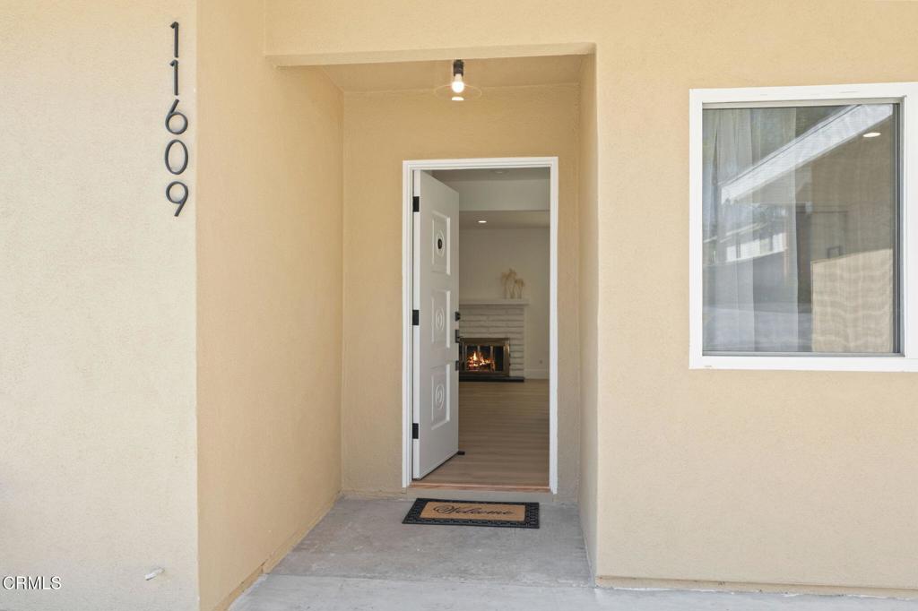 11609 Garrick Avenue