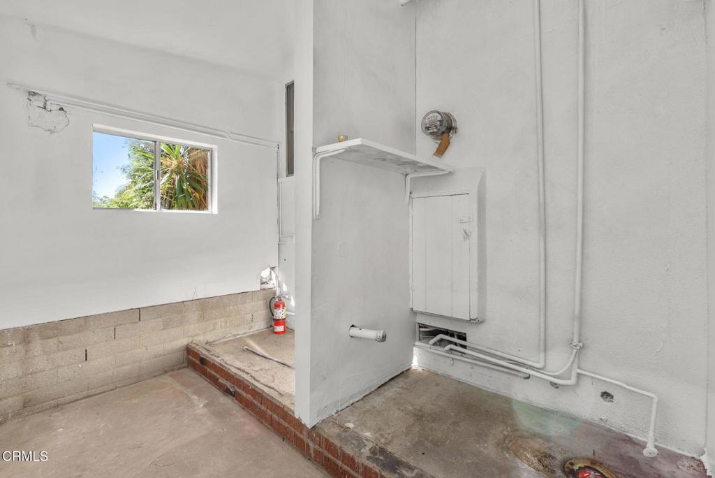 6116 Klump Avenue Avenue