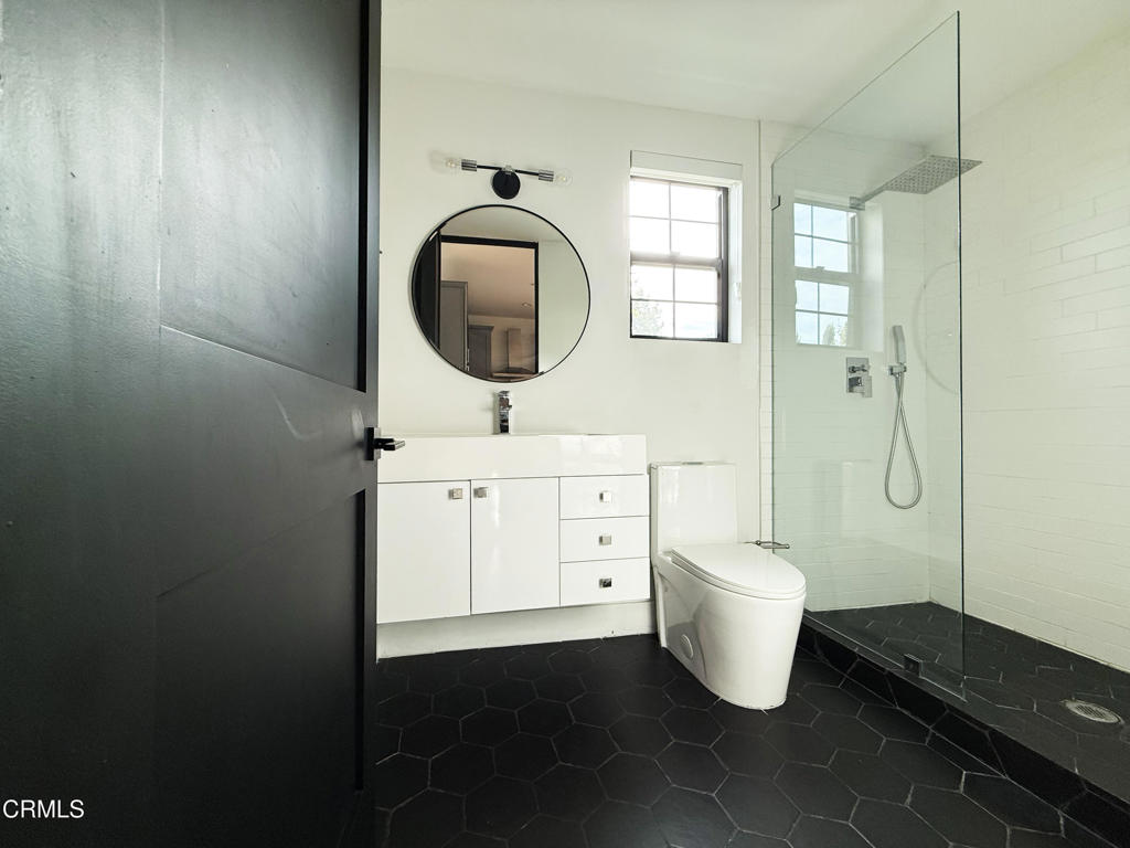 2412 1/2 Norwalk Avenue