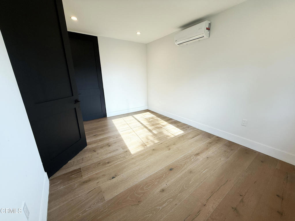 2412 1/2 Norwalk Avenue