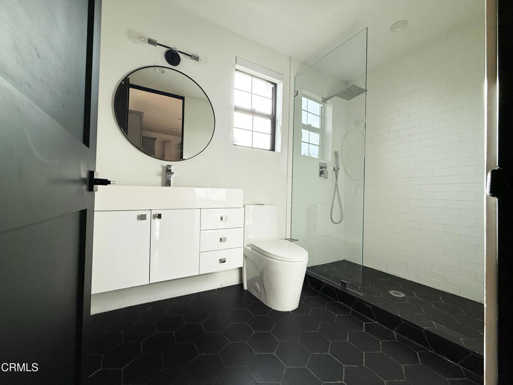 2412 1/2 Norwalk Avenue