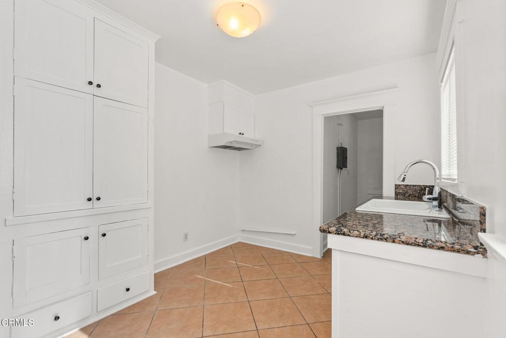 208 N Fremont Avenue