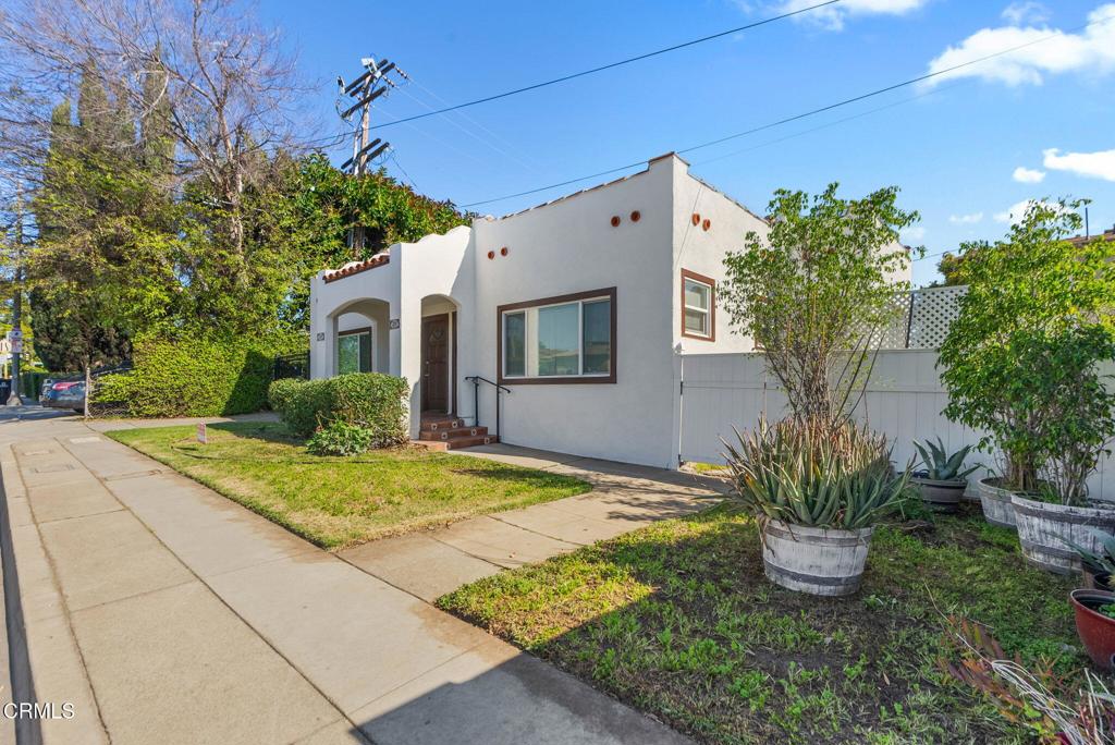 208 N Fremont Avenue