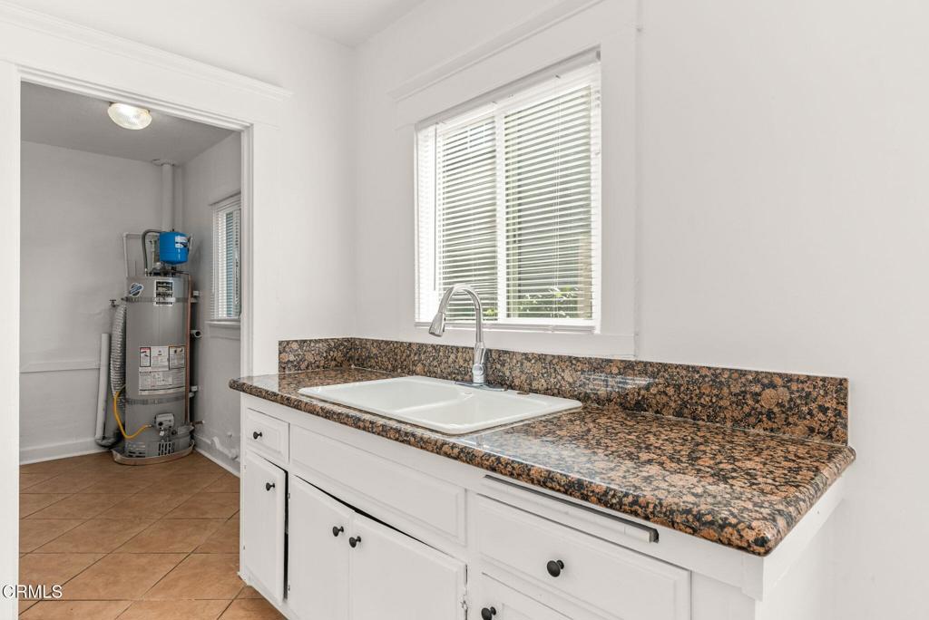 208 N Fremont Avenue