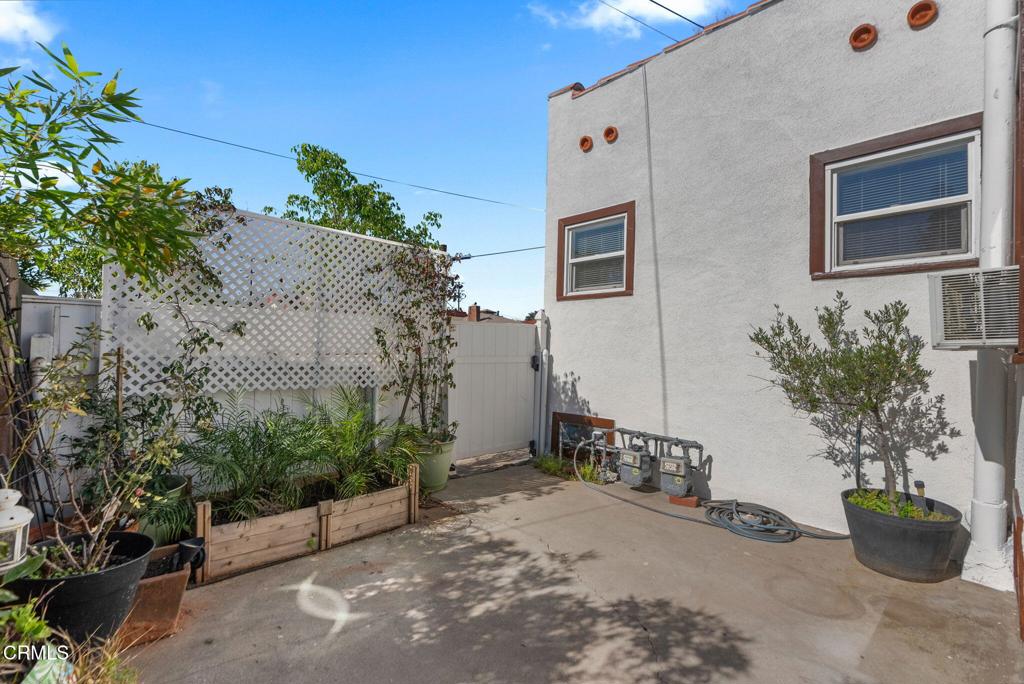 208 N Fremont Avenue