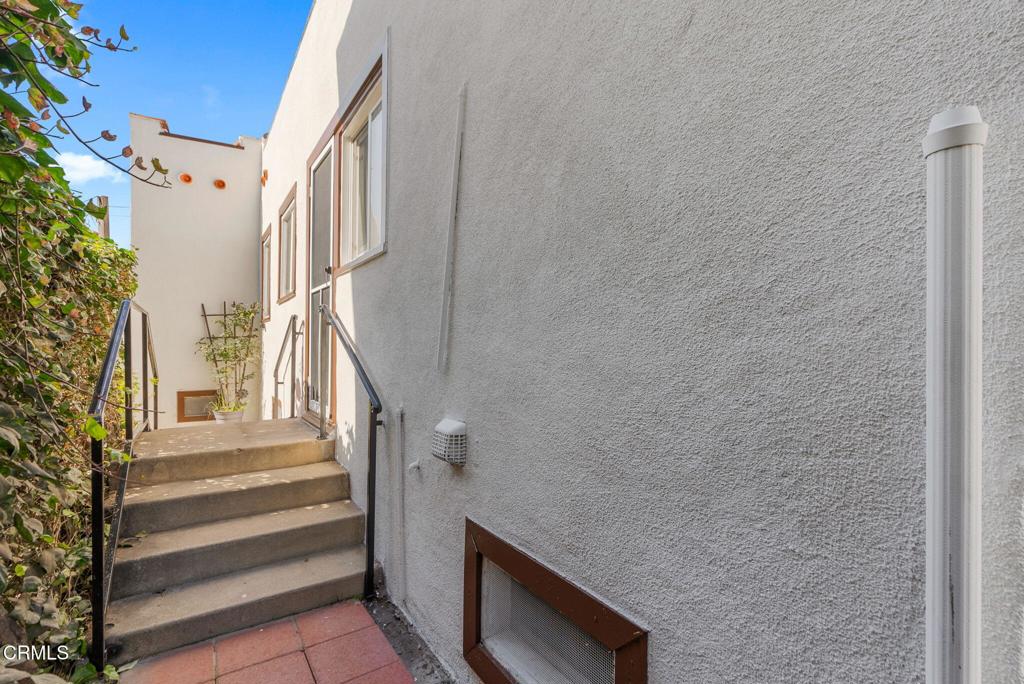 208 N Fremont Avenue