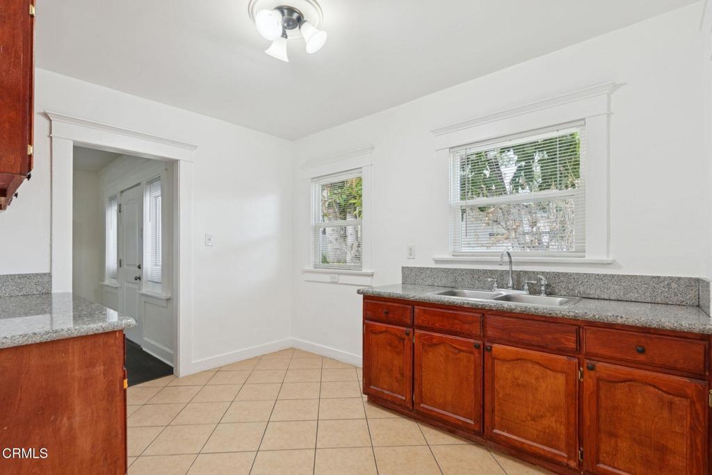 208 N Fremont Avenue