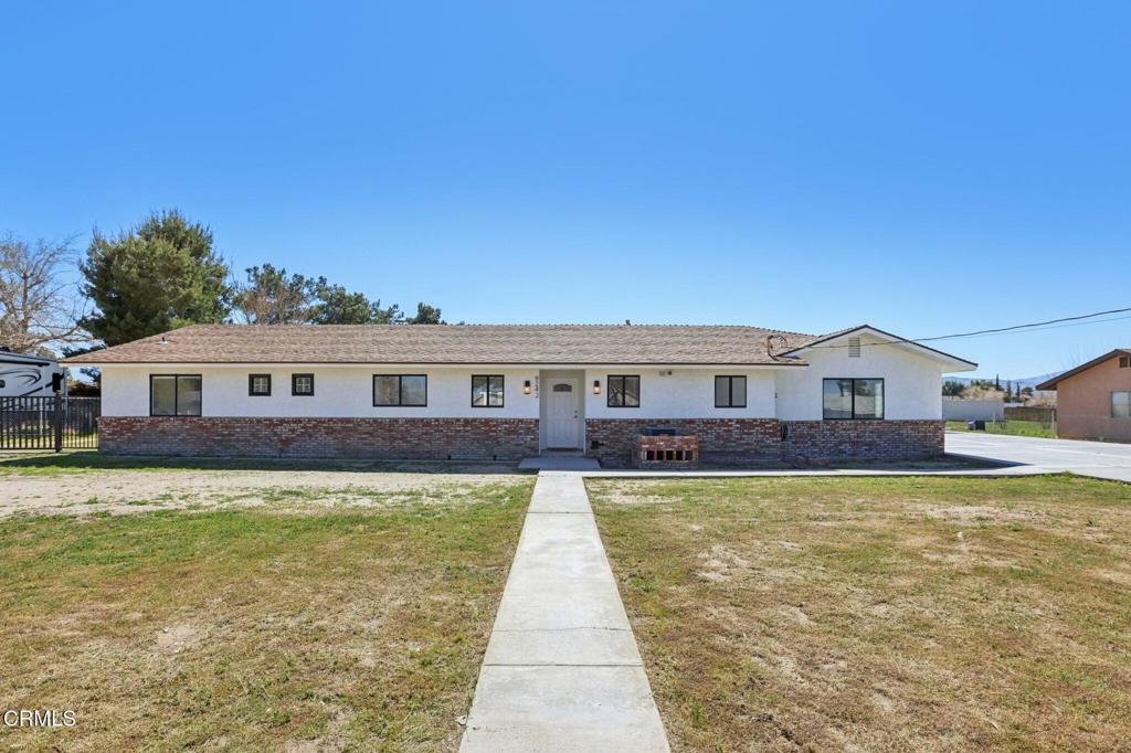 9242 E Avenue T 2