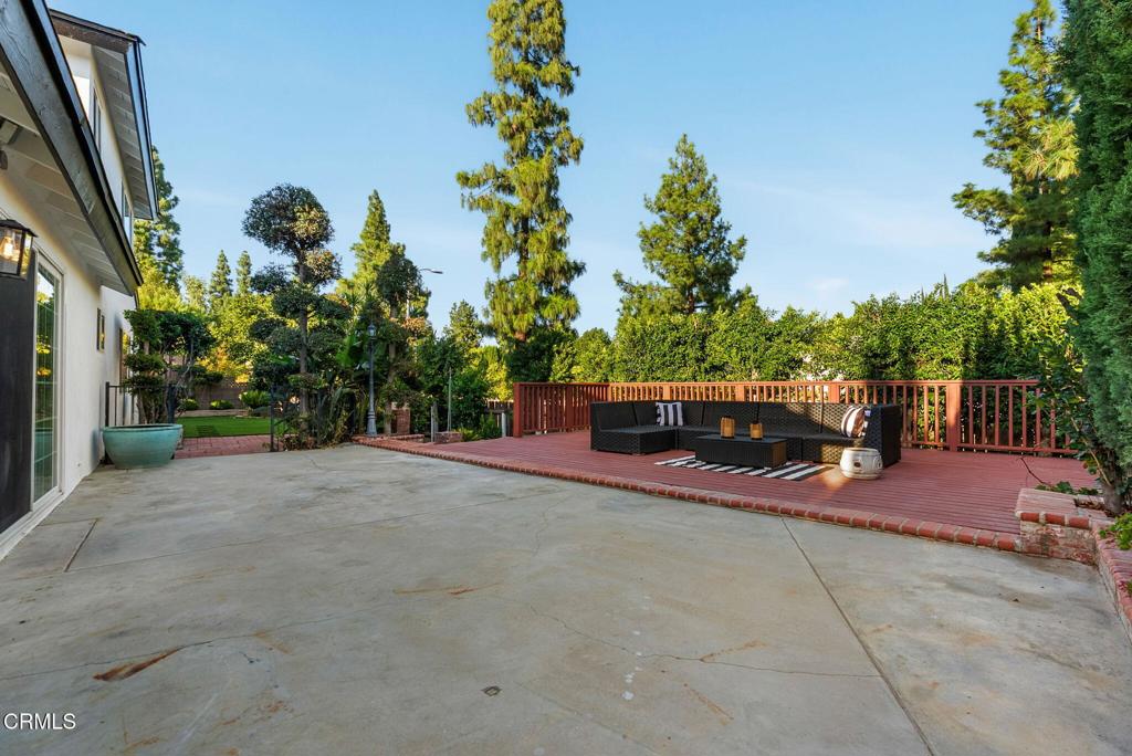 10856 Topeka Drive