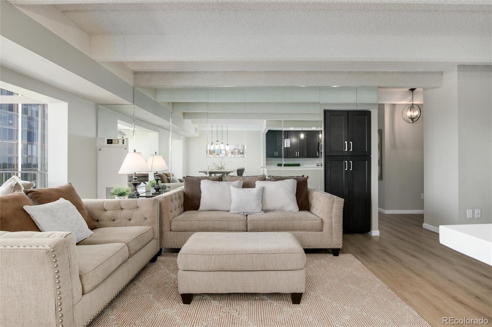 7877 E Mississippi Avenue Unit: 805