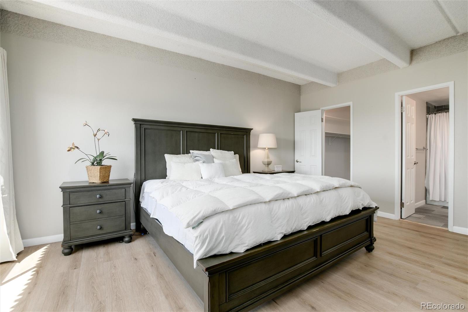 7877 E Mississippi Avenue Unit: 805