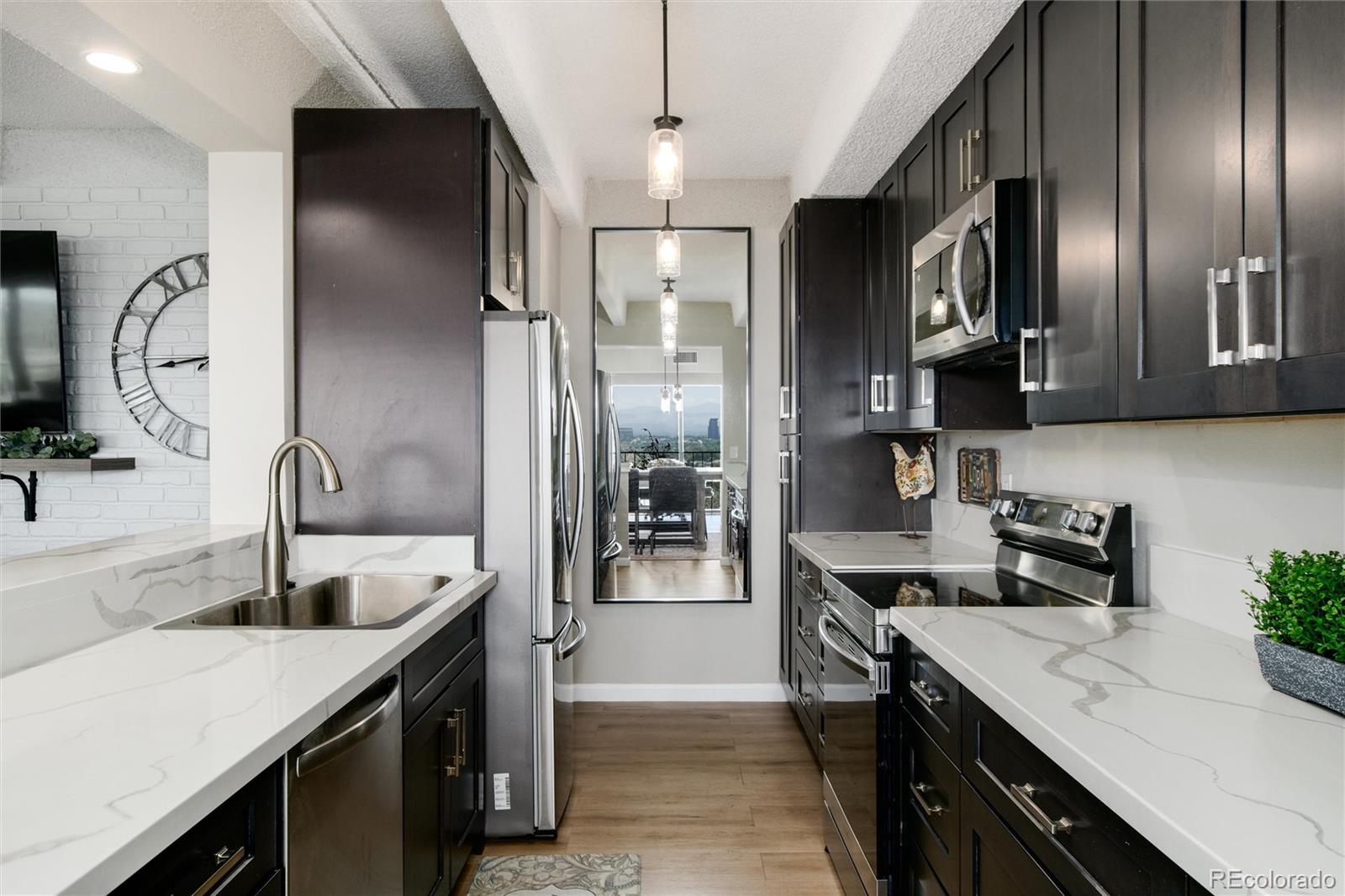 7877 E Mississippi Avenue Unit: 805