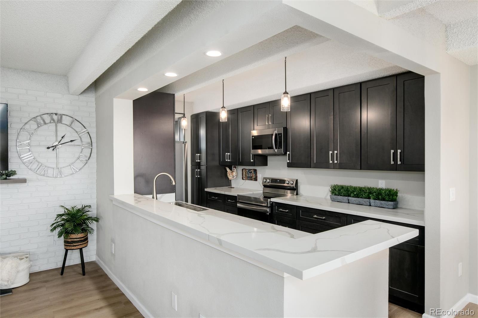 7877 E Mississippi Avenue Unit: 805