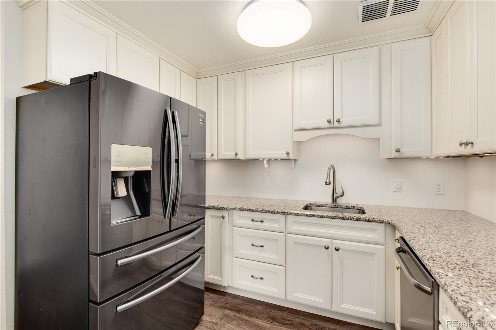 750 S Alton Way Unit: 7D