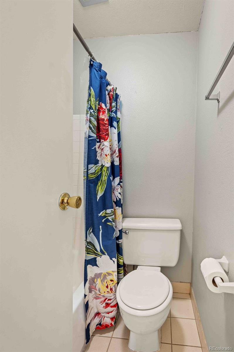 1827 Quail Street Unit: 8