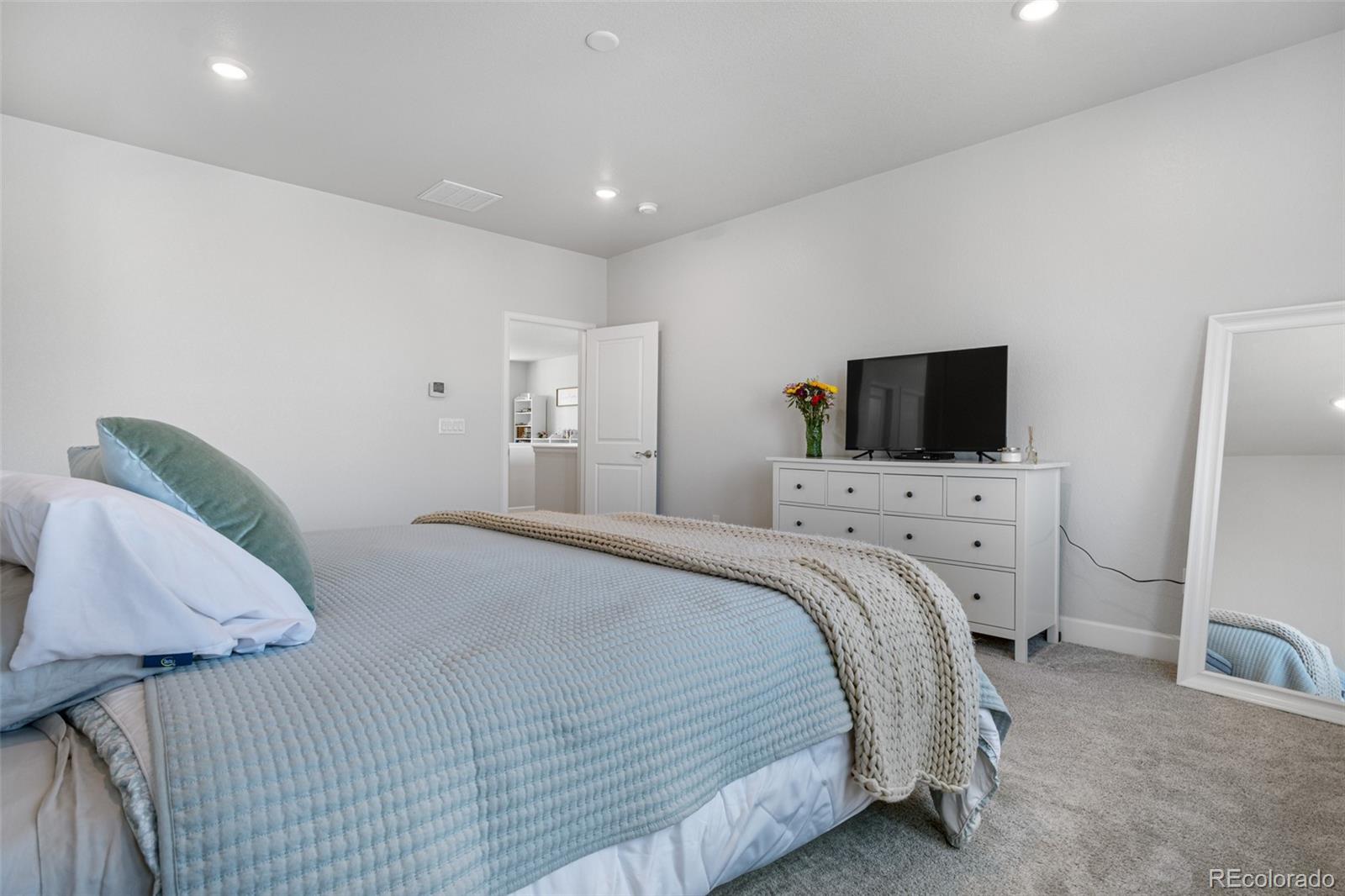 8497 Estes Park Avenue