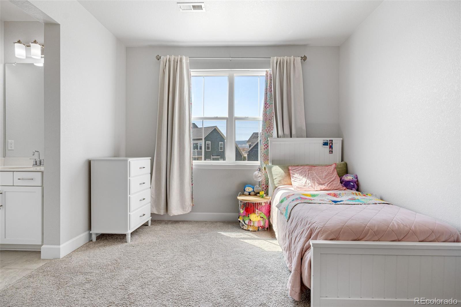 8497 Estes Park Avenue