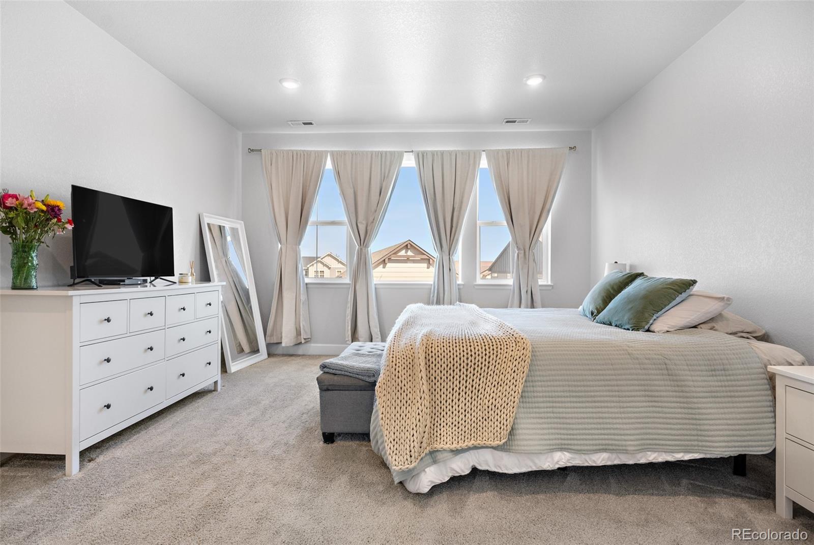 8497 Estes Park Avenue