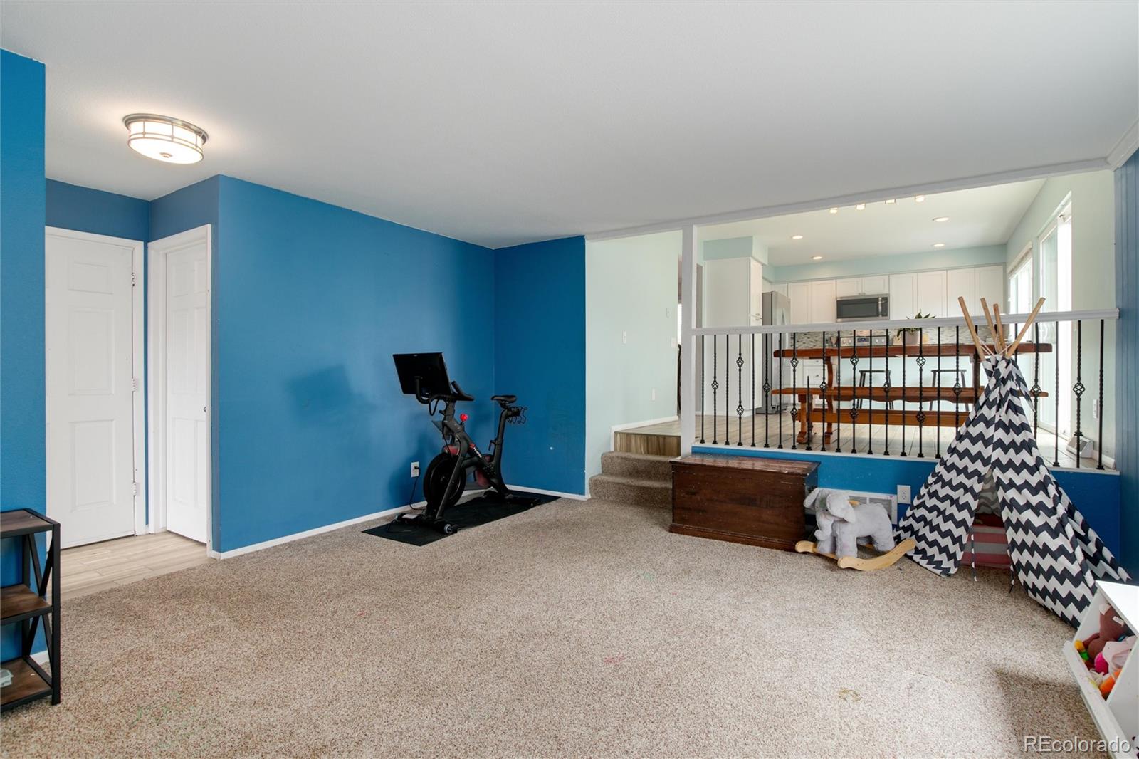 7892 S Ulster Street