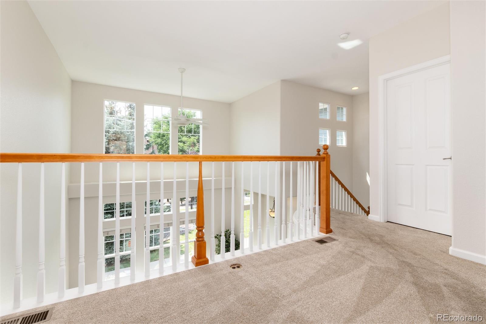 9646 W Hinsdale Place