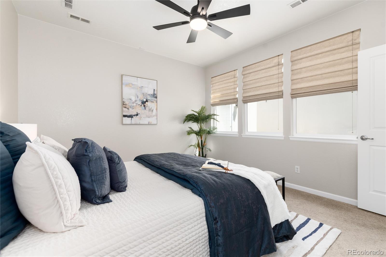 9646 W Hinsdale Place