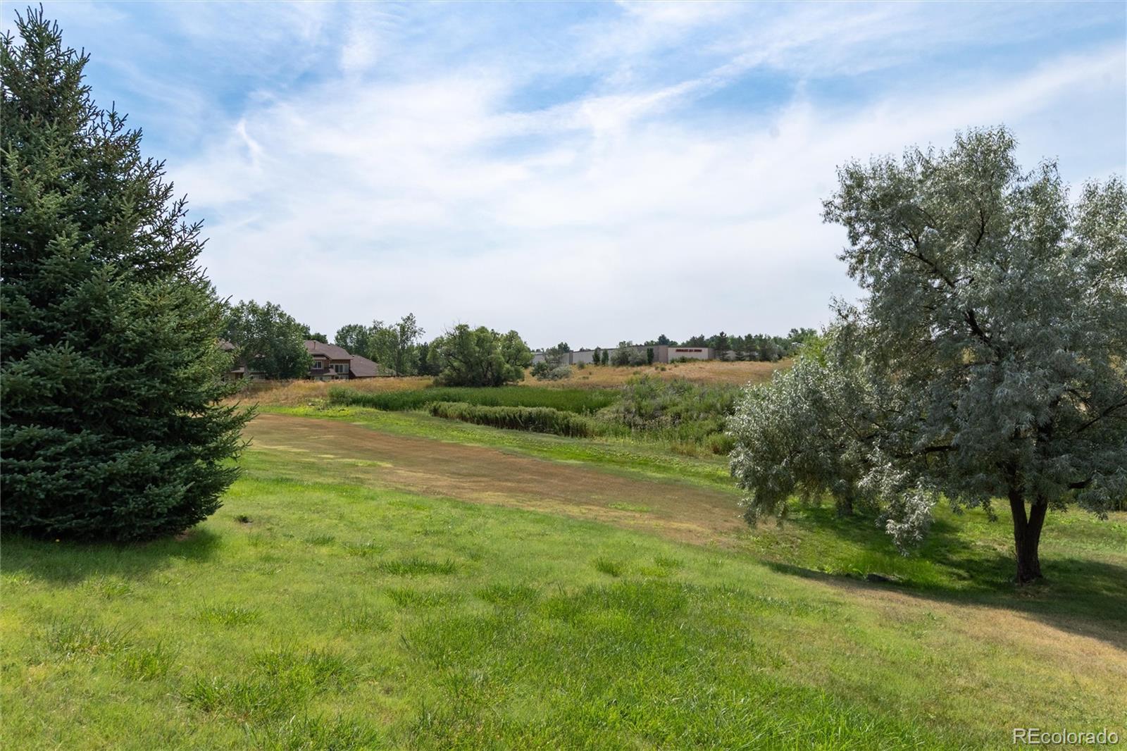 9646 W Hinsdale Place