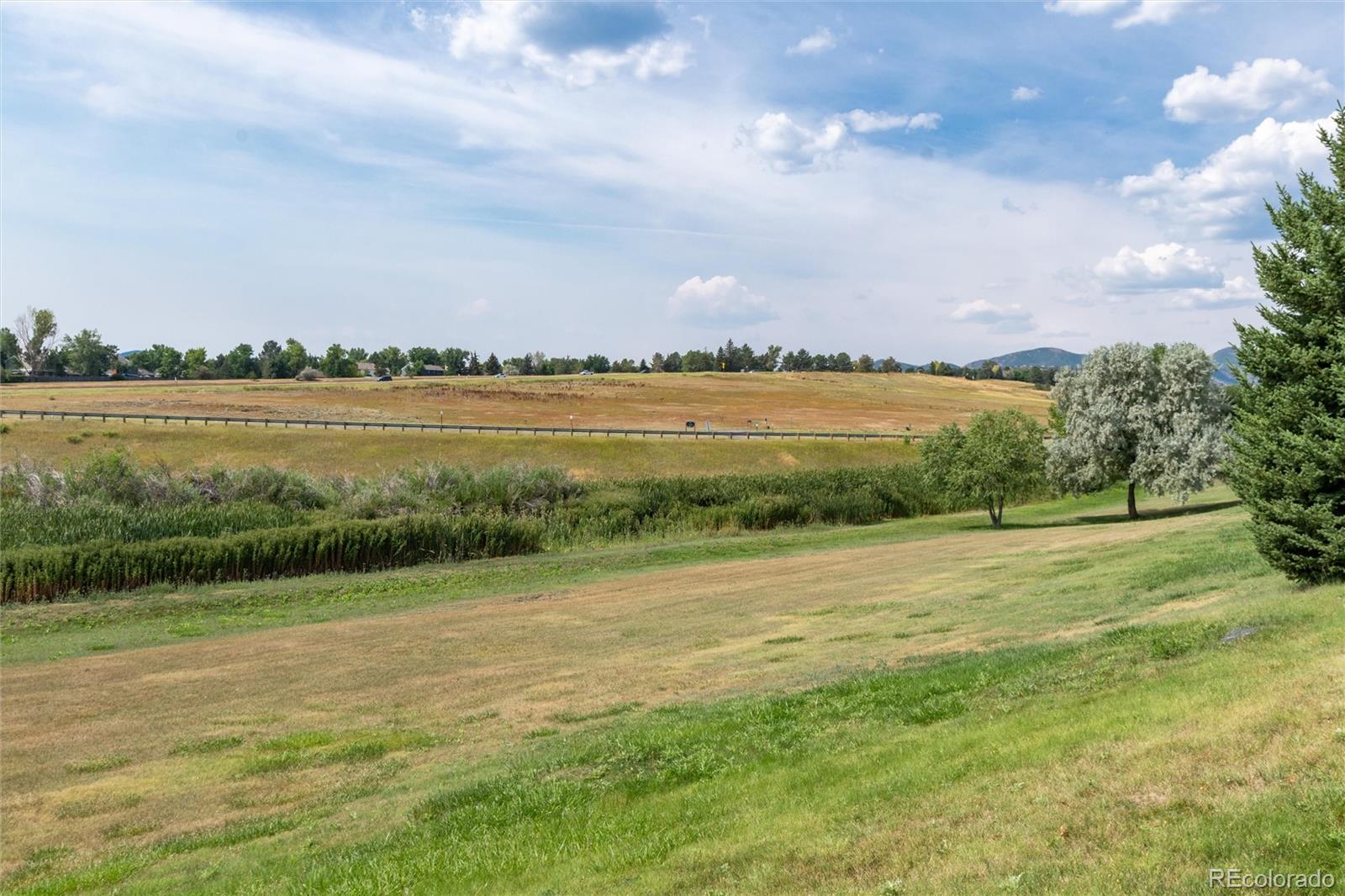 9646 W Hinsdale Place