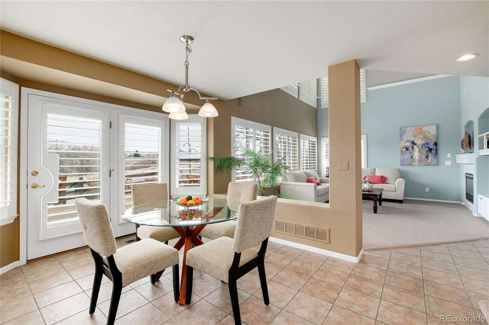 10039 Blackbird Circle