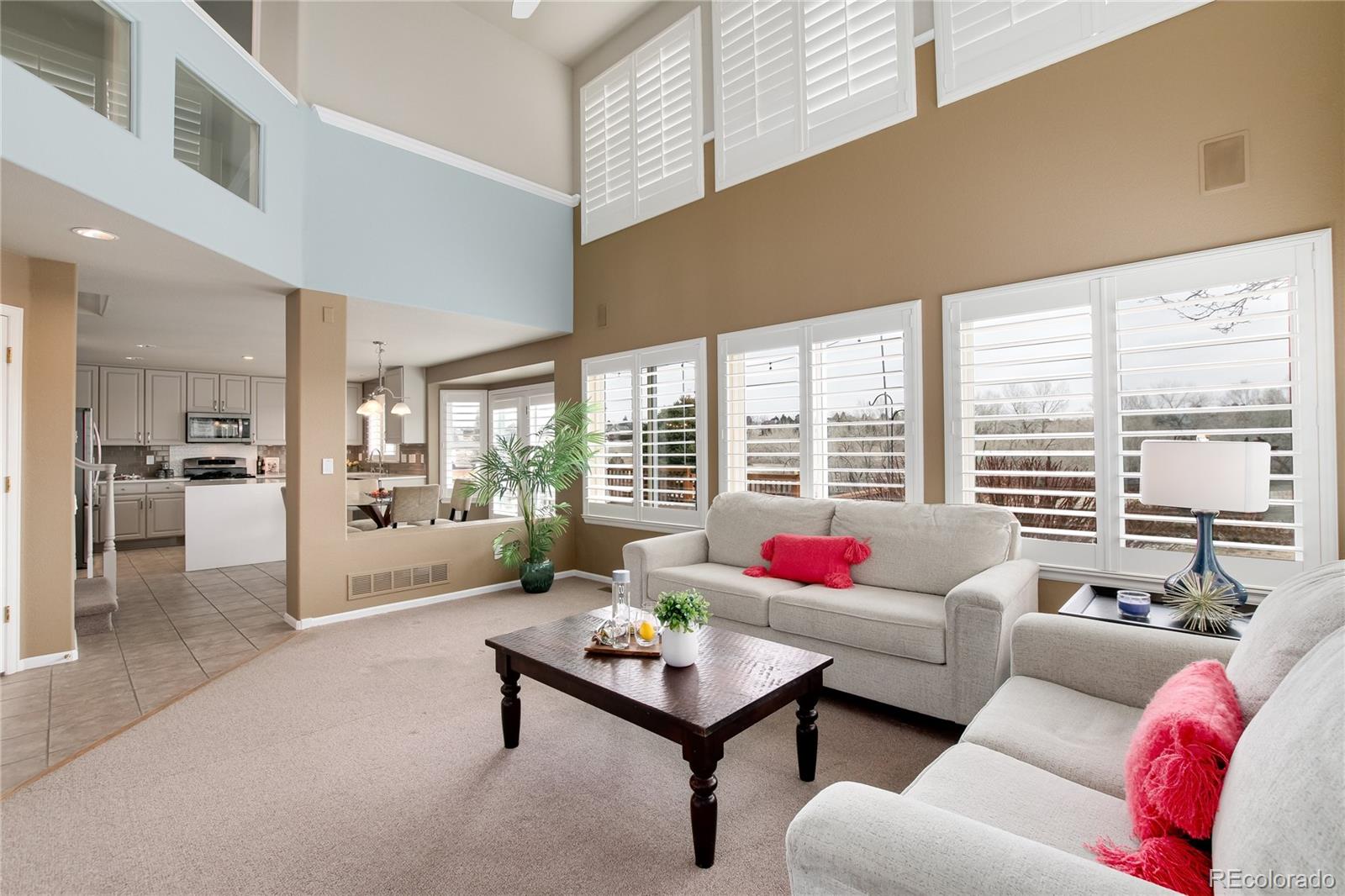 10039 Blackbird Circle