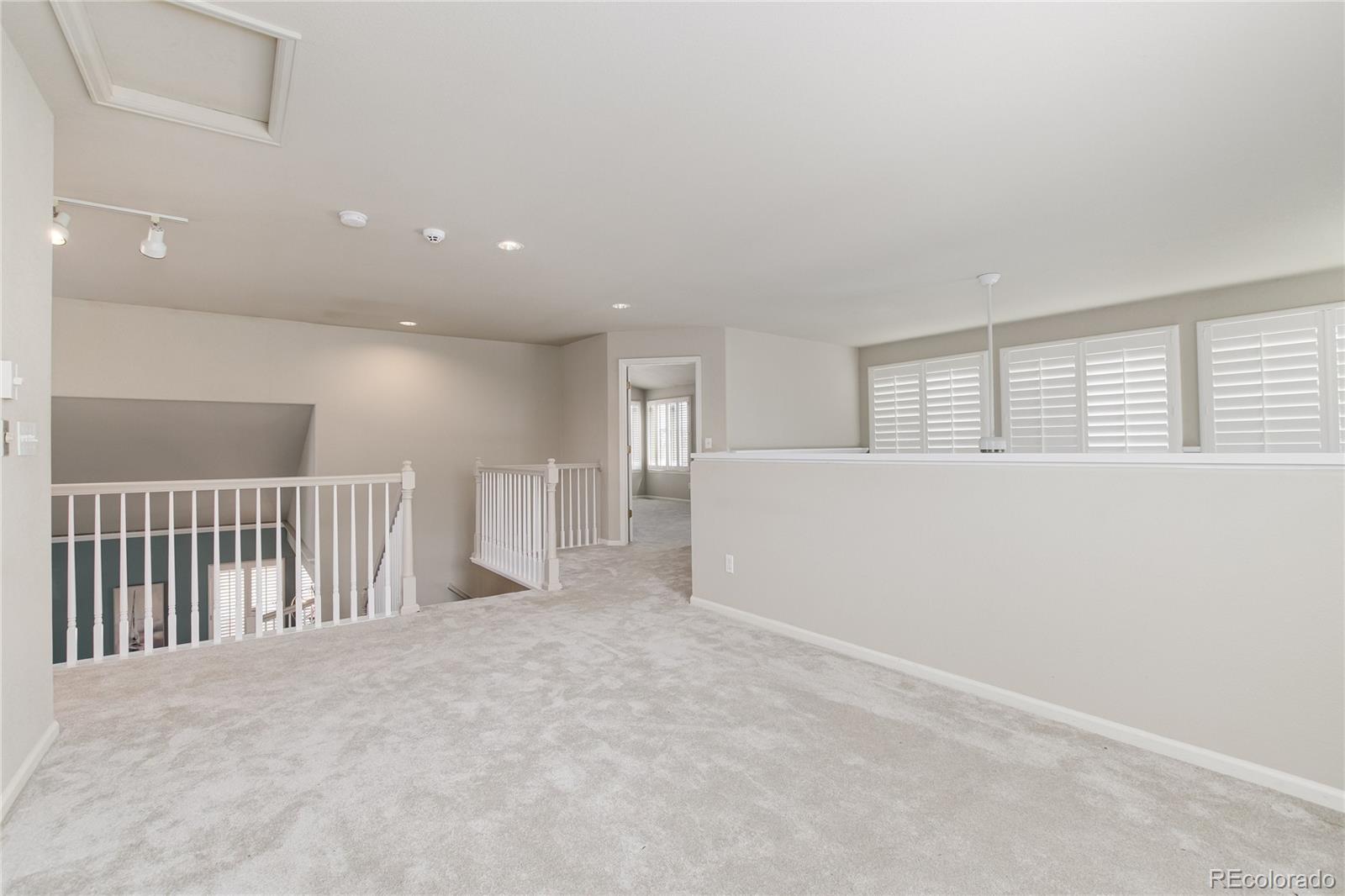 10039 Blackbird Circle