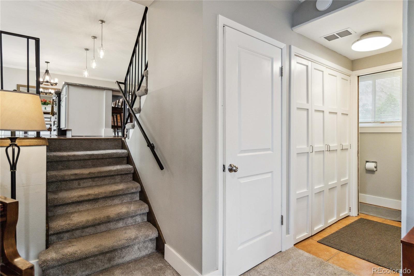 5312 W Roxbury Place