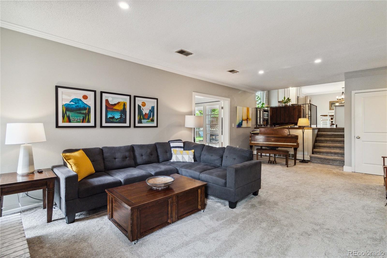 5312 W Roxbury Place