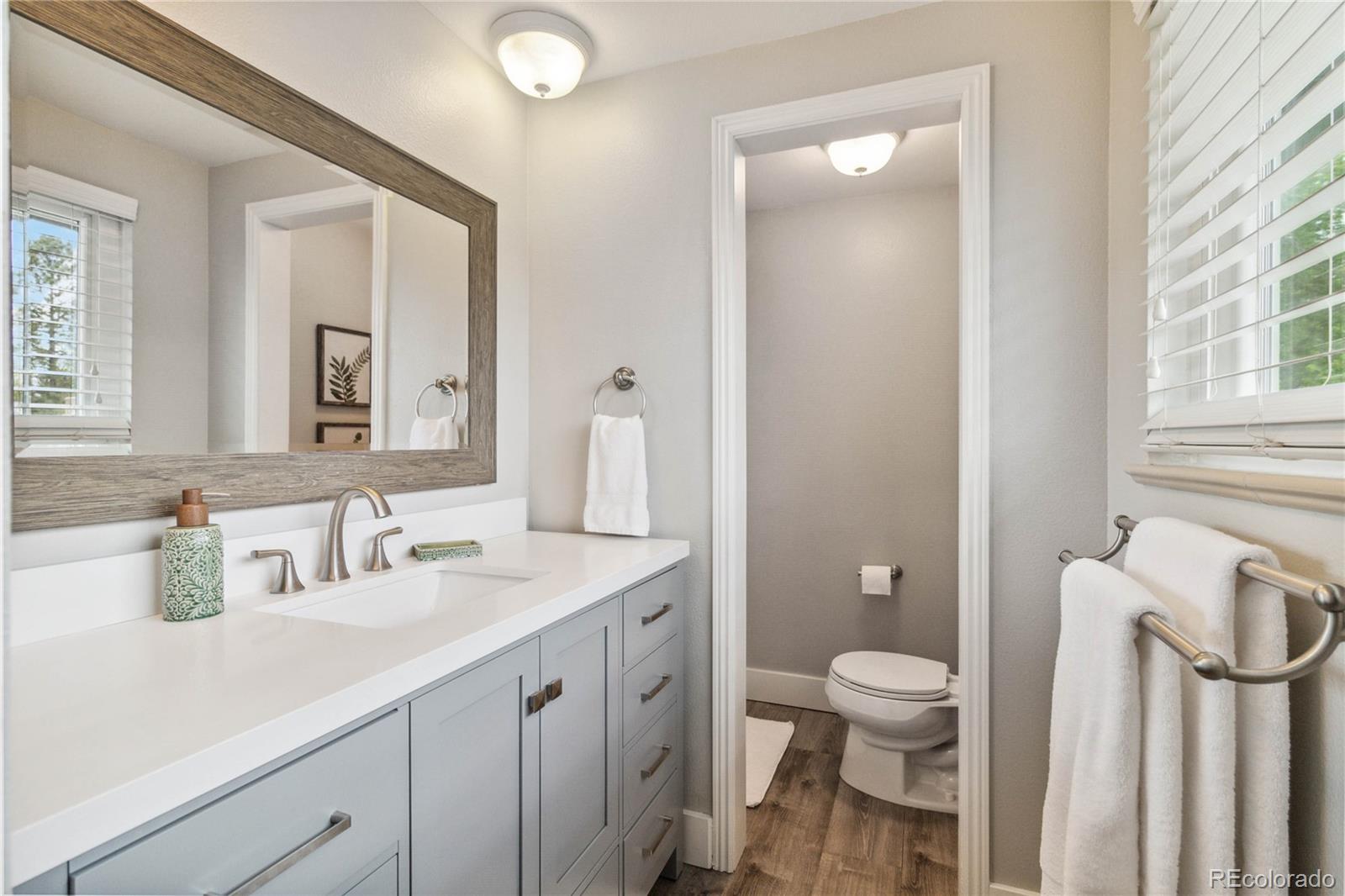 5312 W Roxbury Place