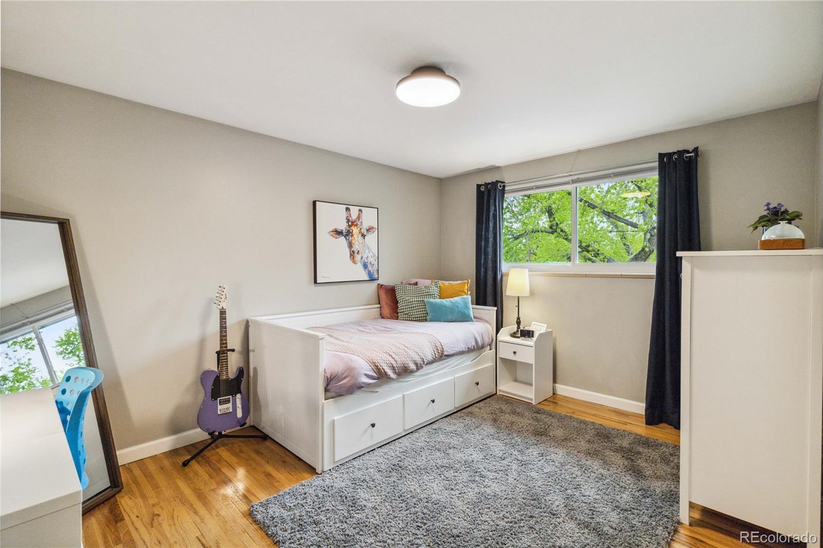 5312 W Roxbury Place