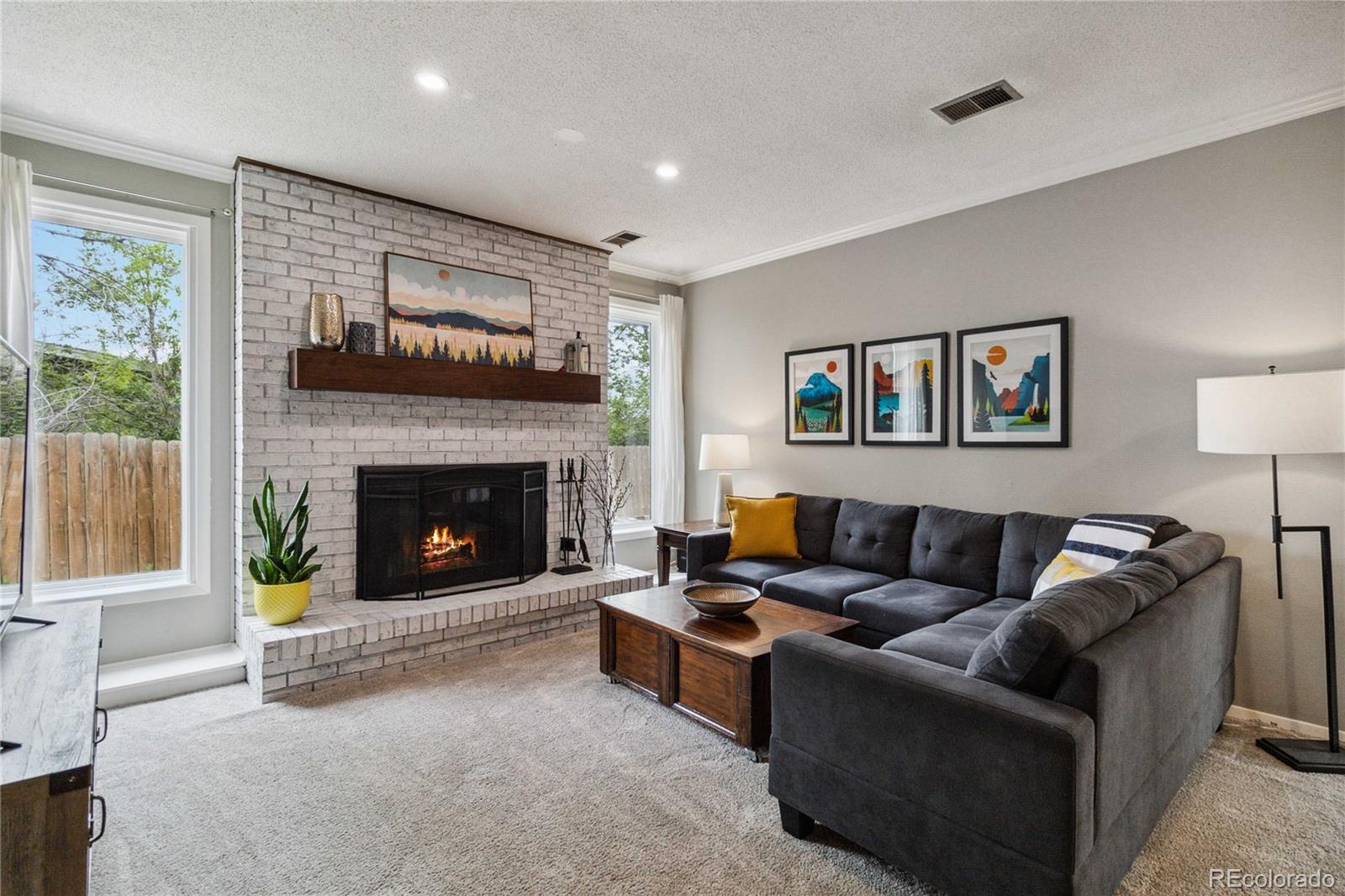 5312 W Roxbury Place