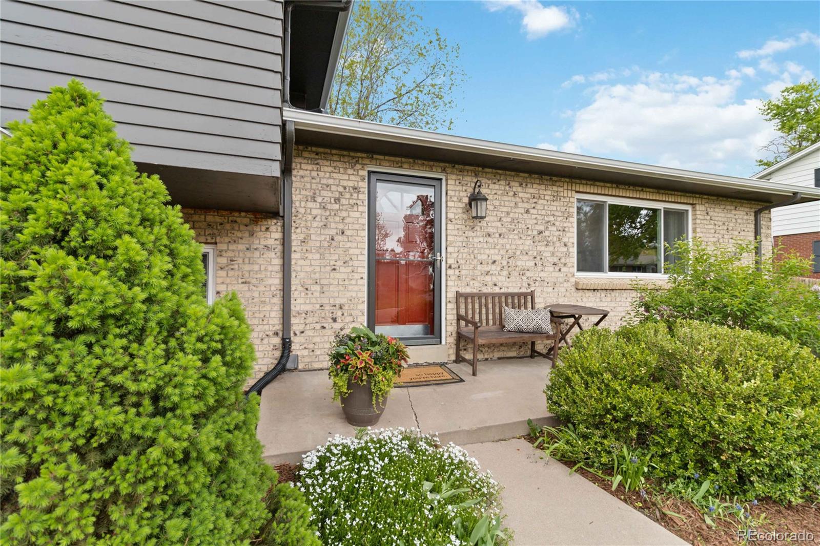 5312 W Roxbury Place