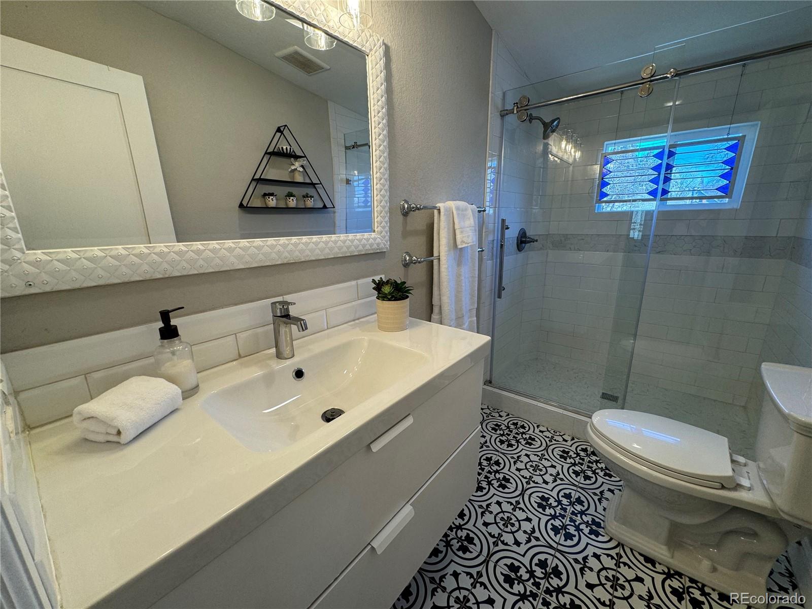 2022 S Franklin Street