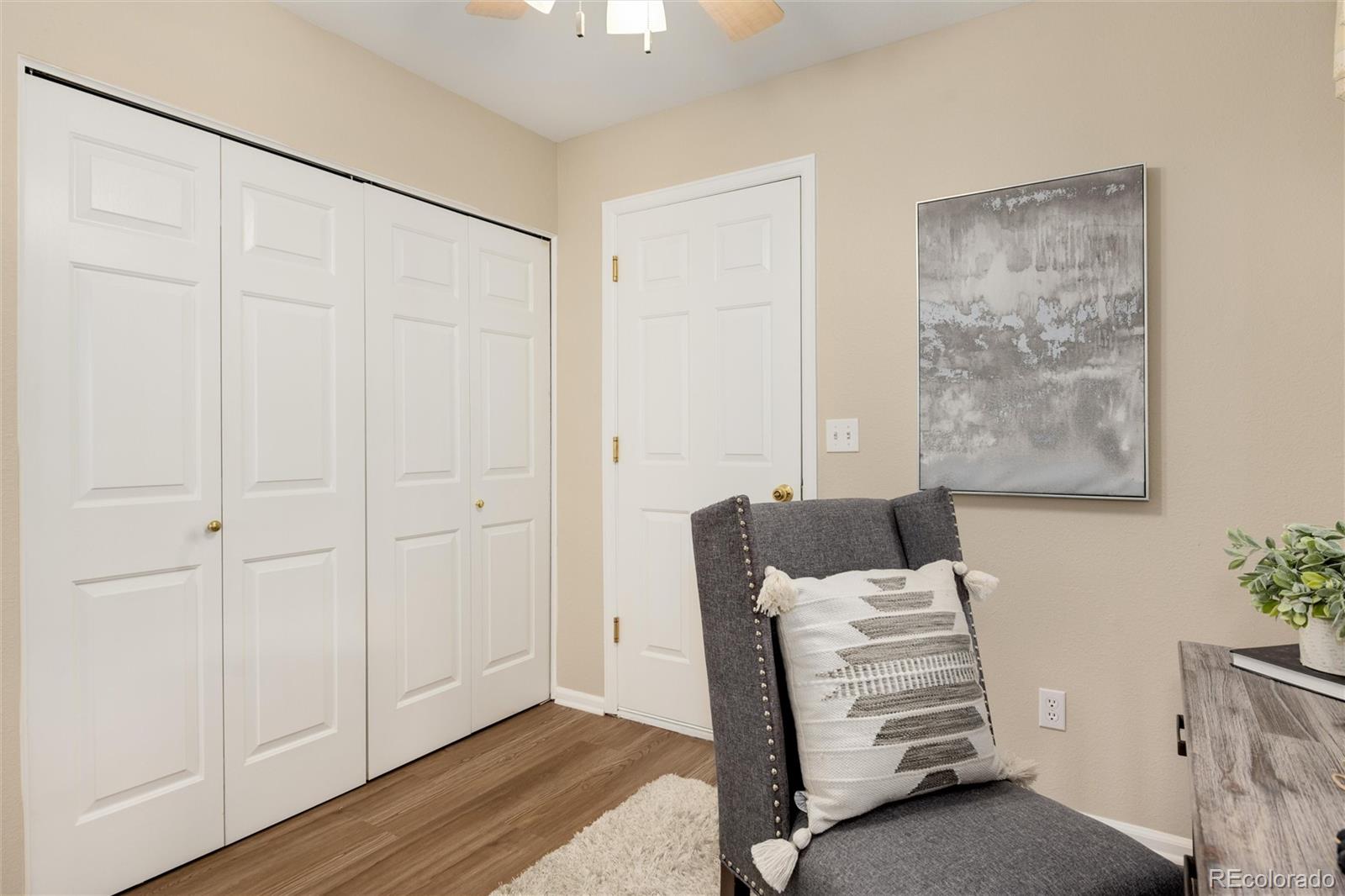 10517 W Maplewood Drive Unit: F