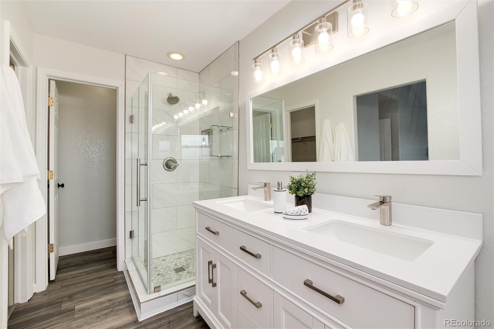 9858 Kittredge Street