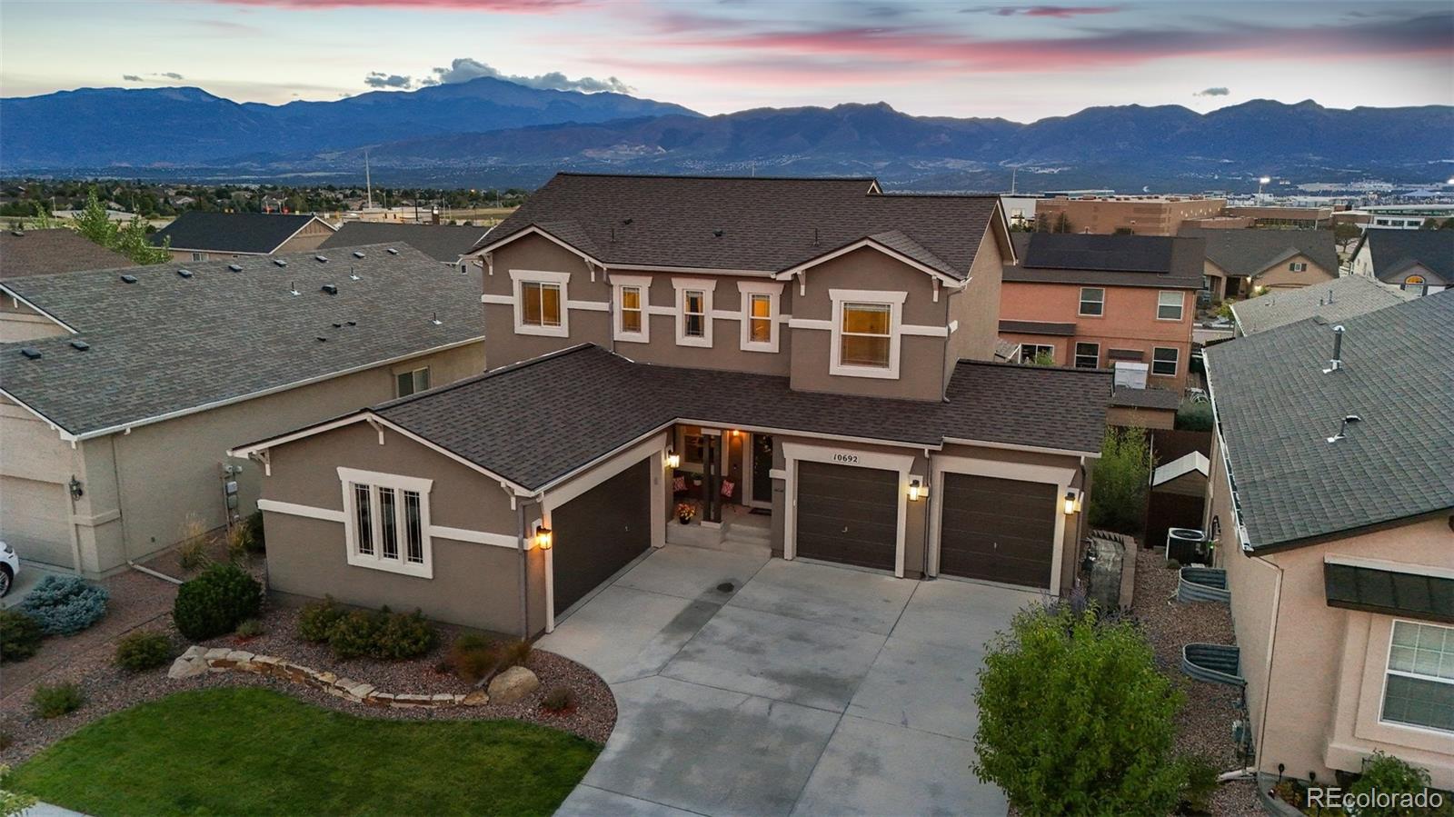 10692 Forest Creek Drive