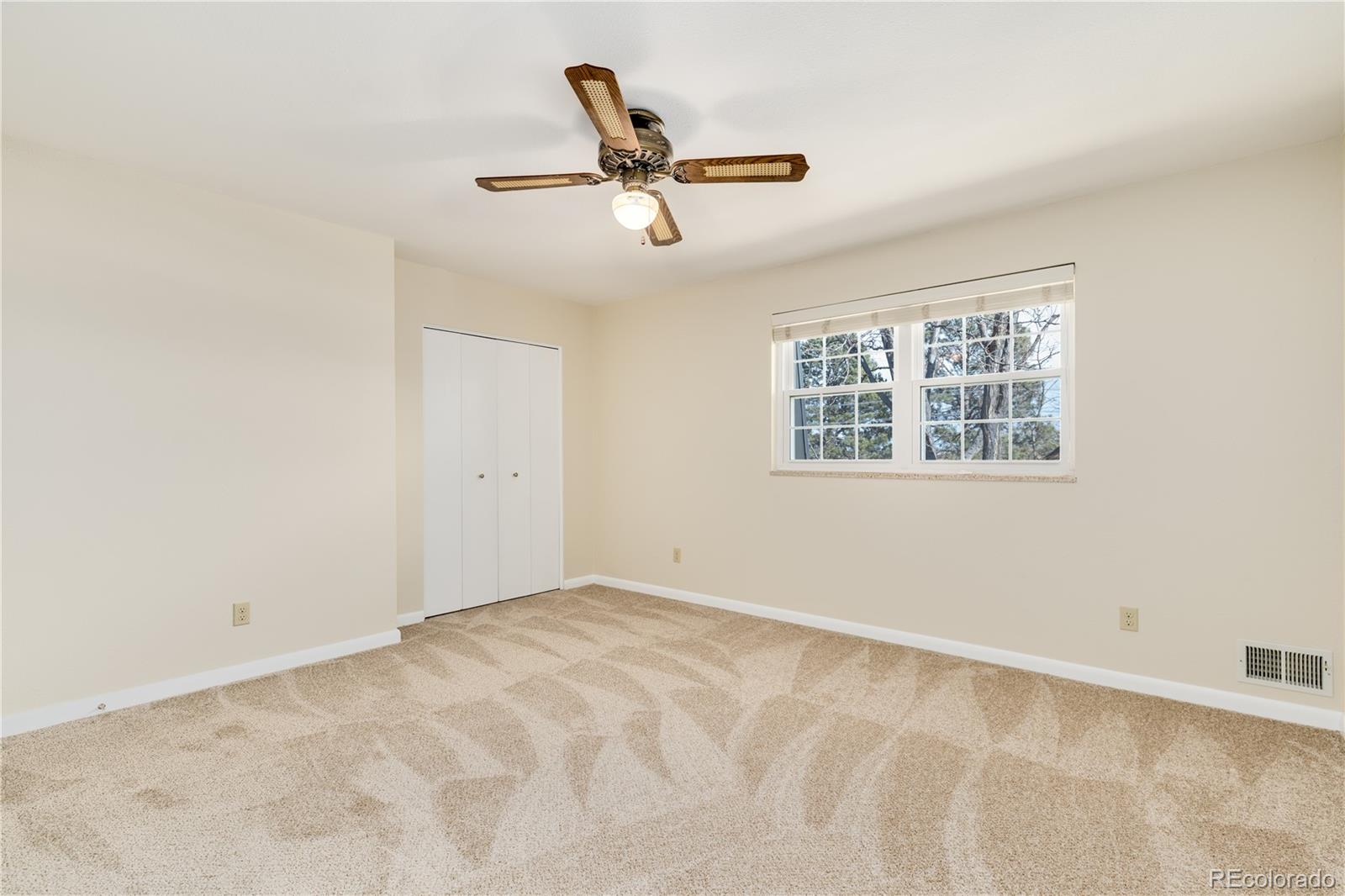 5821 S Lowell Boulevard