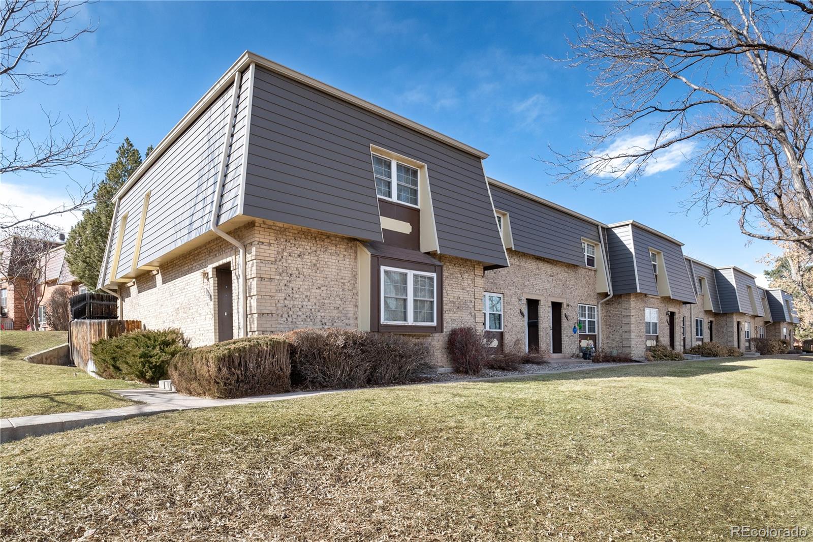 5821 S Lowell Boulevard