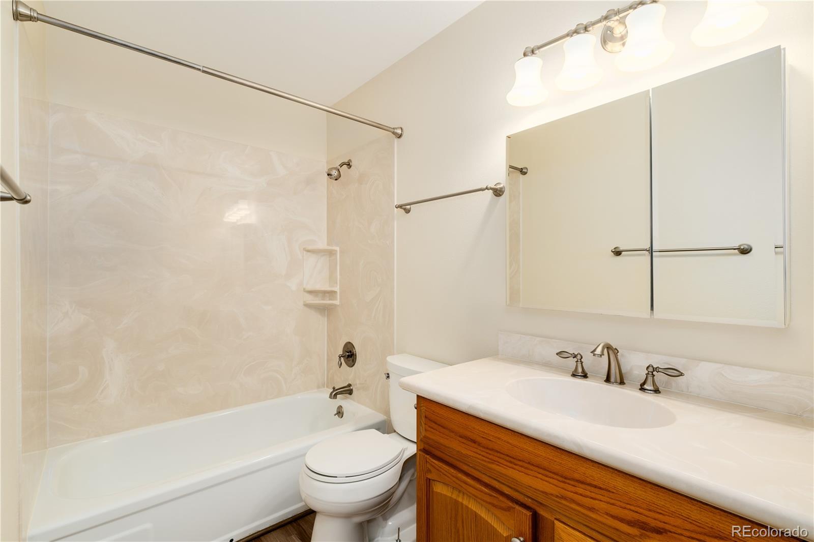 5821 S Lowell Boulevard